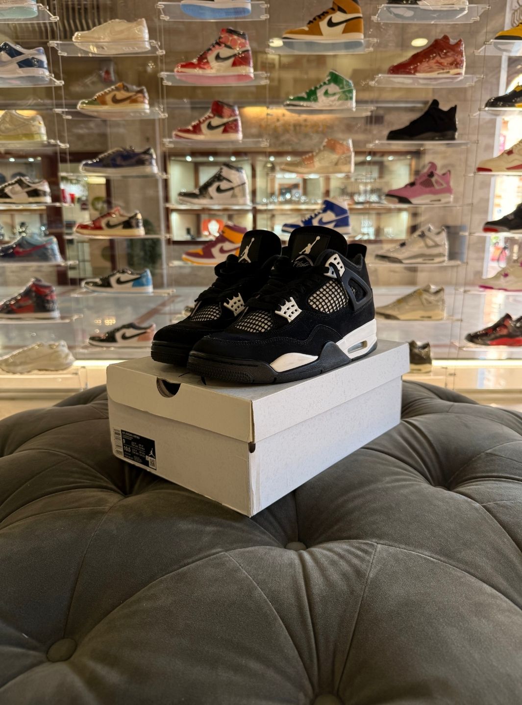 Air Jordan 4 Retro White Thunder - Sneakers Usate | ResellZone