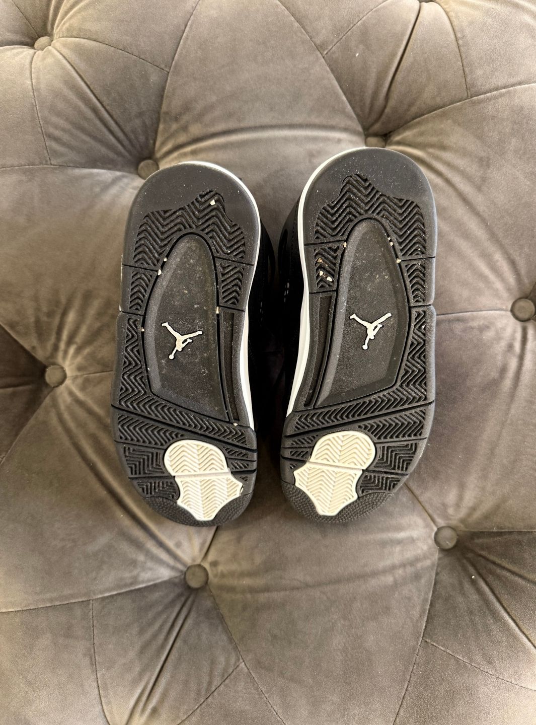 Air Jordan 4 Retro White Thunder - Sneakers Usate | ResellZone