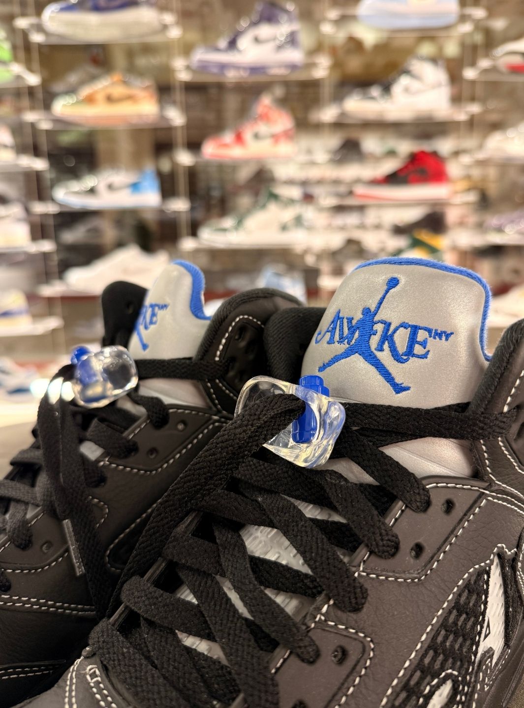 Air Jordan 5 Retro Awake NY Black - Sneakers Usate | ResellZone