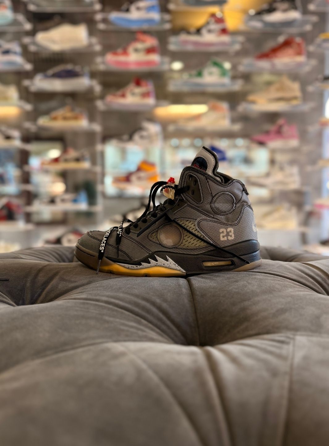 Air Jordan 5 Retro Off-White Muslin - Sneakers Usate | ResellZone