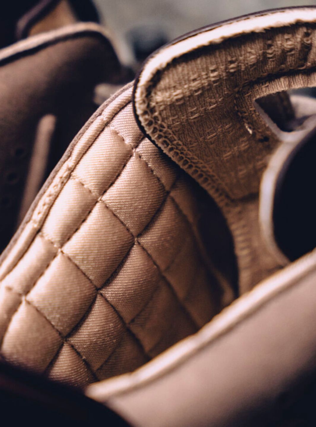 Air Jordan 6 Retro A Ma Maniére Smokey Mauve - IF3103-200 | ResellZone