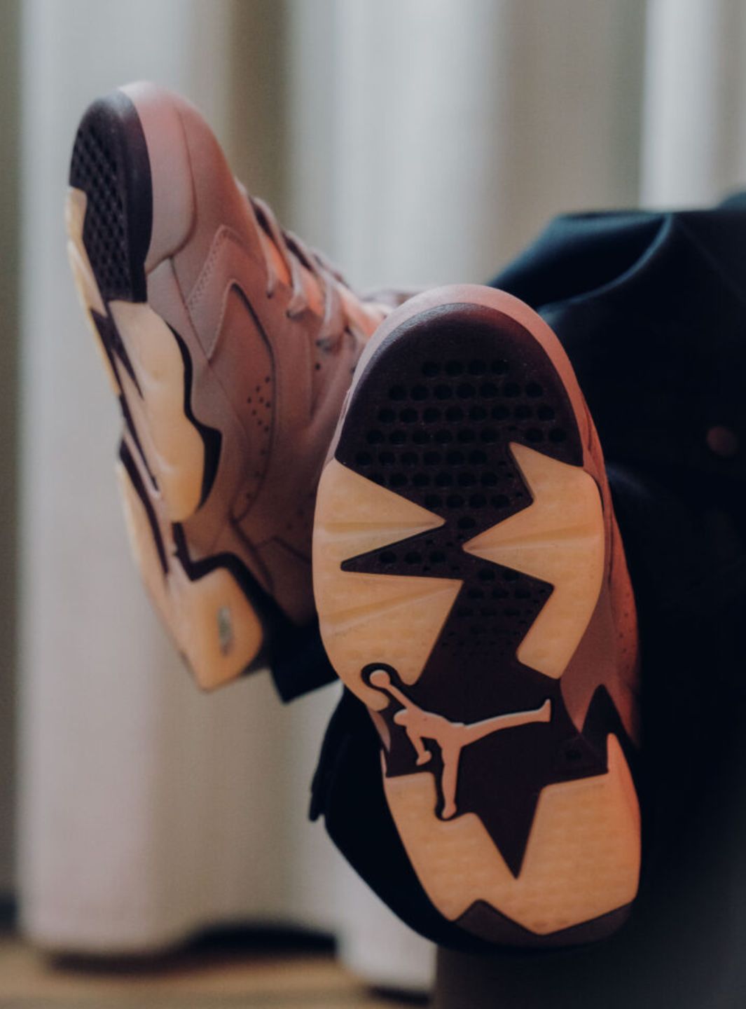 Air Jordan 6 Retro A Ma Maniére Smokey Mauve - IF3103-200 | ResellZone