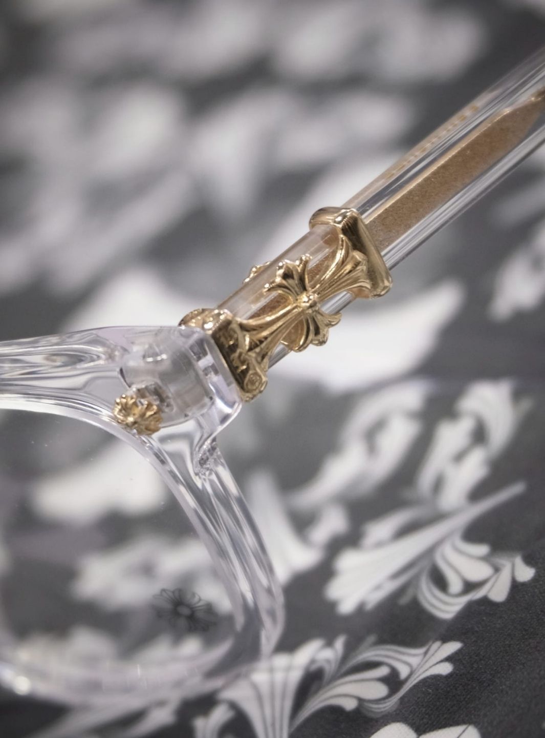 Chrome Hearts Eyewear Cox Ucker Crystal 18K Gold | ResellZone