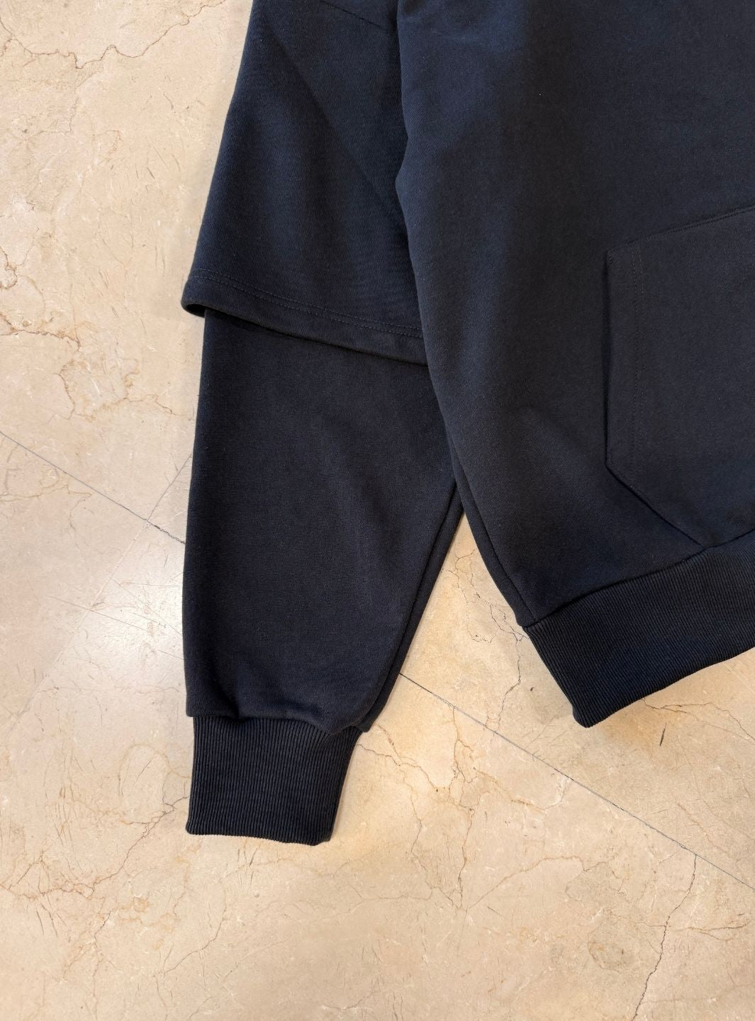 Market Studios Hoodie Pirate Black | ResellZone