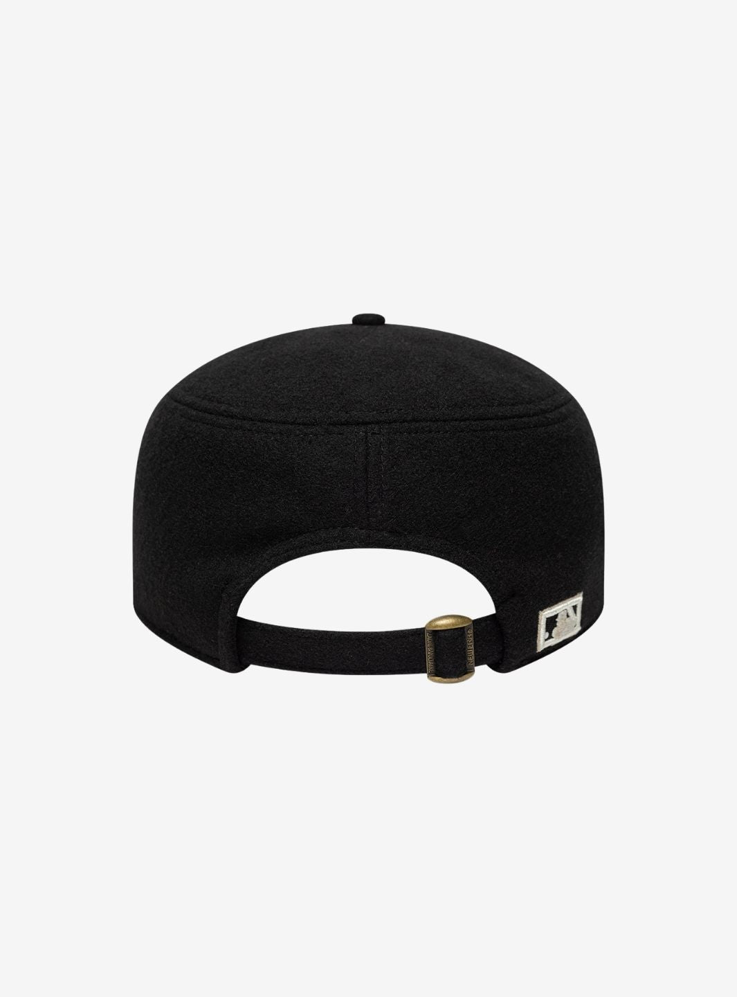 New Era New York Yankees MLB Pillow Black Adjustable Cap with Pin Badge | ResellZone