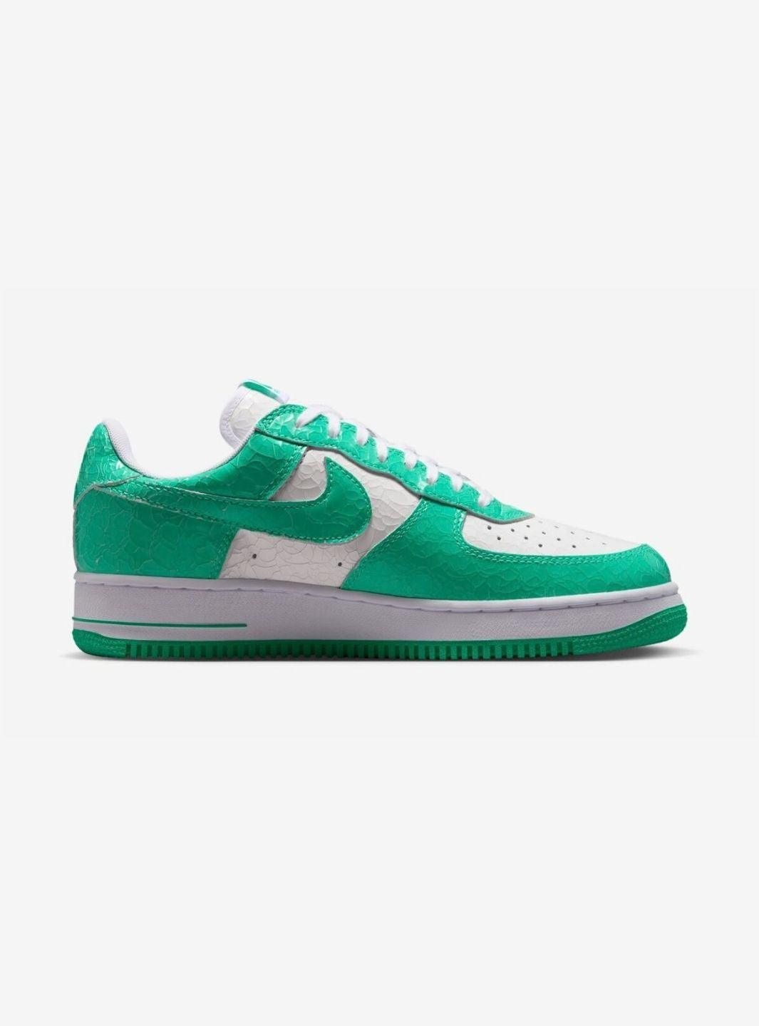 Nike Air Force 1 Low '01 Cracked Leather Menta - JA0248-300 | ResellZone