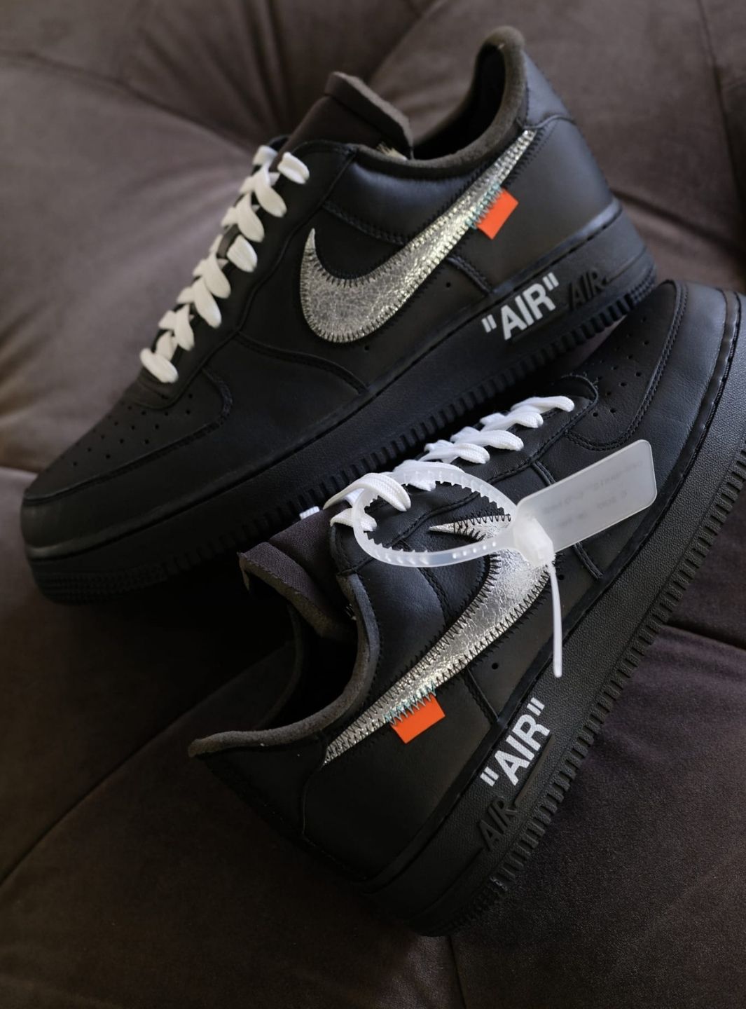 Nike Air Force 1 Low '07 Off-White MoMA (with Socks) - AV5210-001 | ResellZone