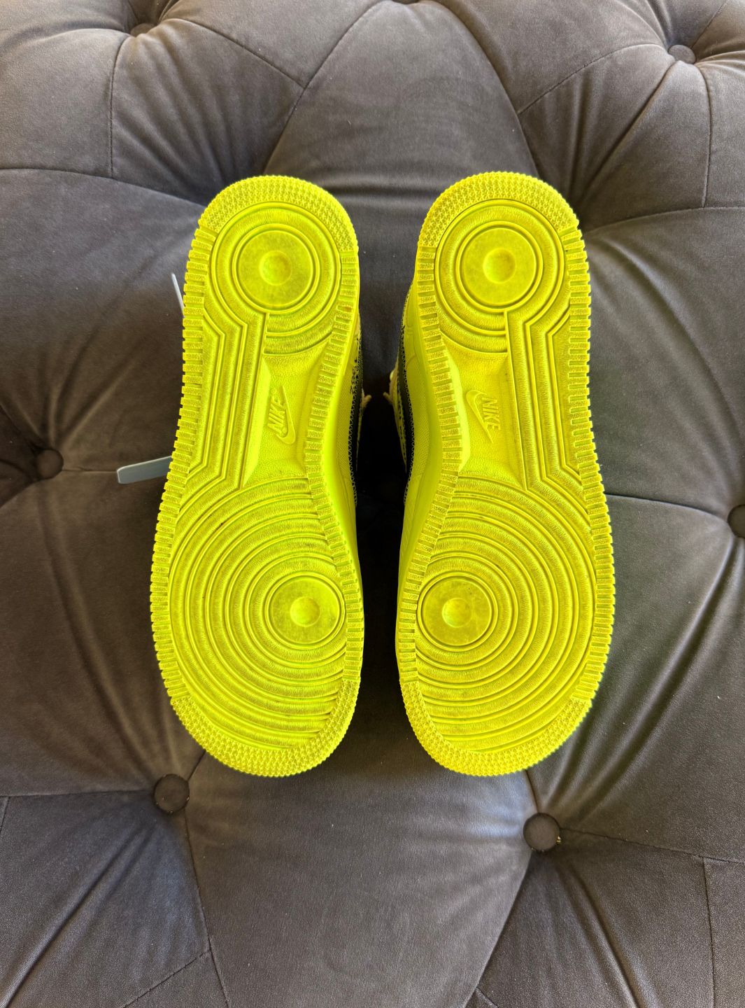 Nike Air Force 1 Low Off-White Volt - Sneakers Usate | ResellZone