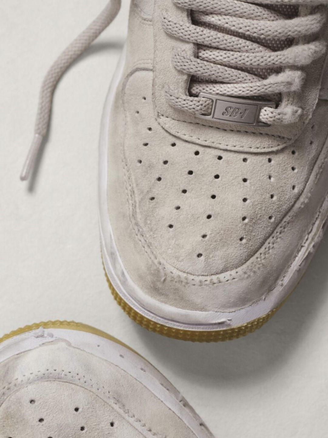 Nike Air Force 1 Low SB Light Orewood Brown Pink - HM8517-100 | ResellZone