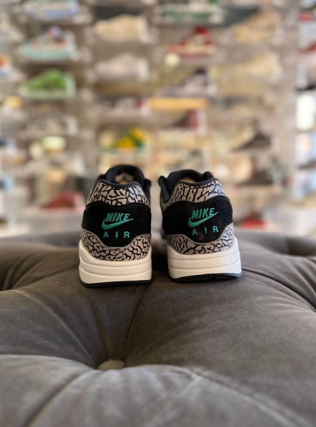 Nike Air Max 1 atmos Elephant (2017) - Sneakers Usate | ResellZone