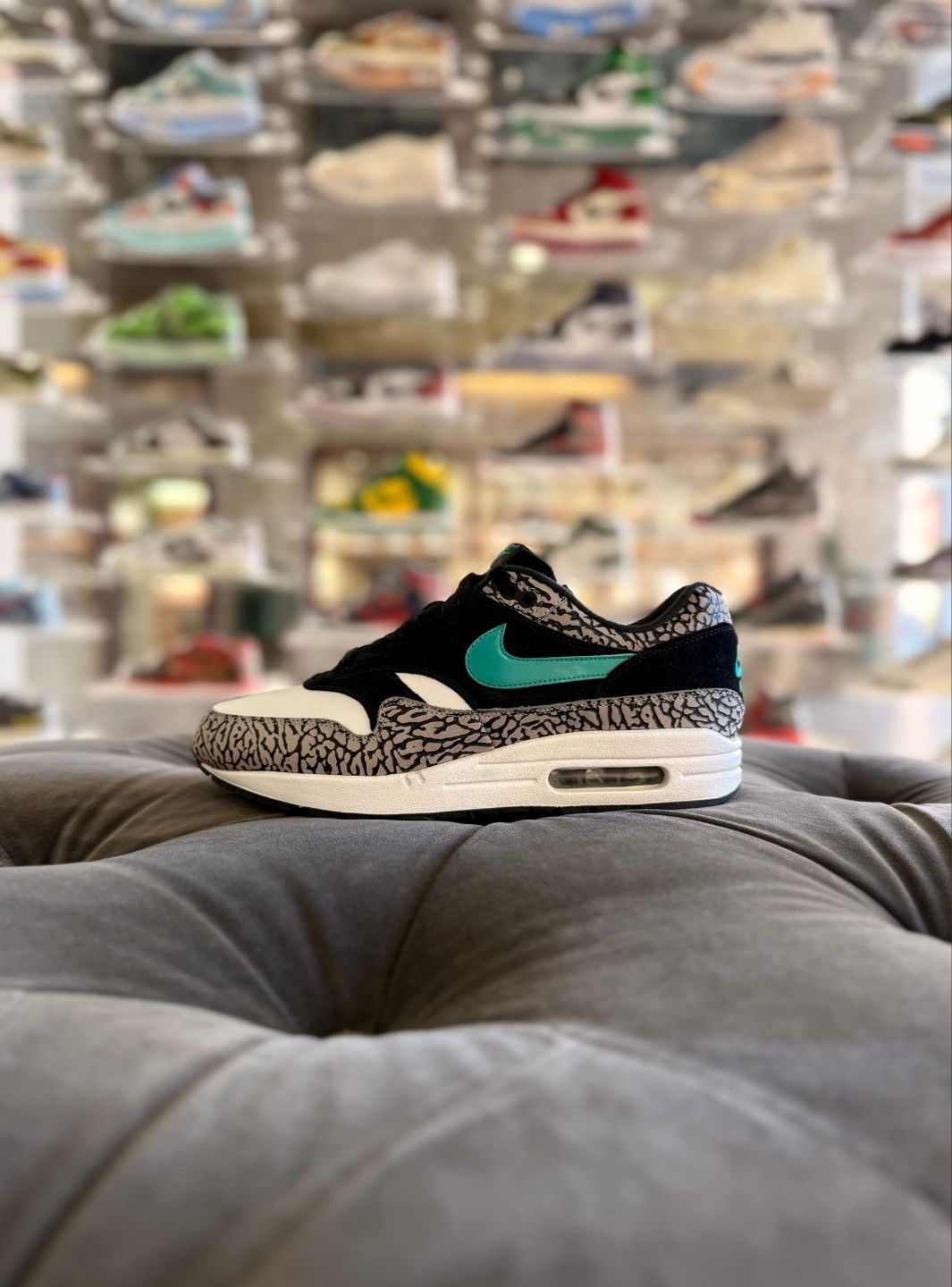 Nike Air Max 1 atmos Elephant (2017) - Sneakers Usate | ResellZone