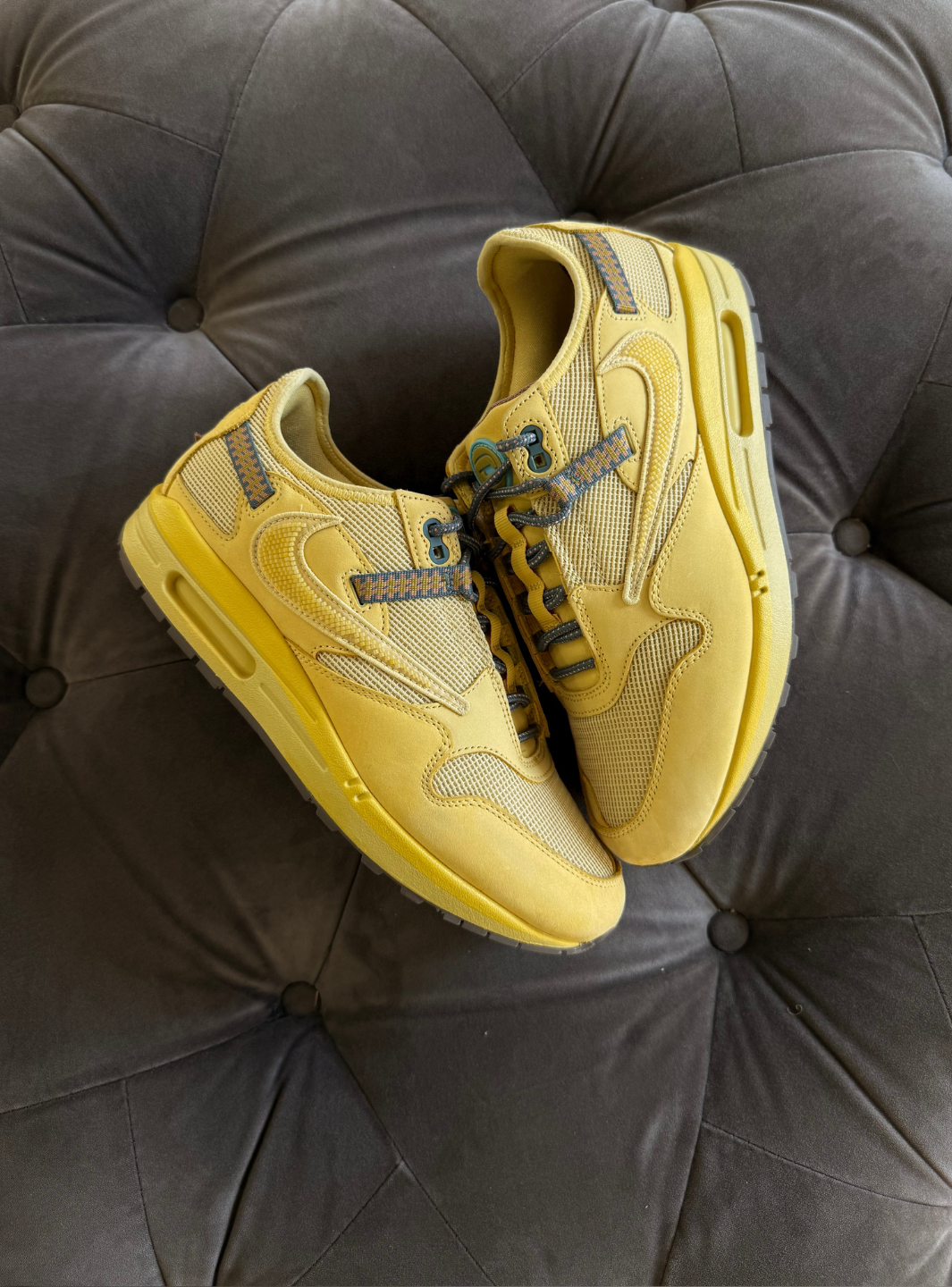 Nike Air Max 1 Travis Scott Cactus Jack Saturn Gold - Sneakers Usate | ResellZone