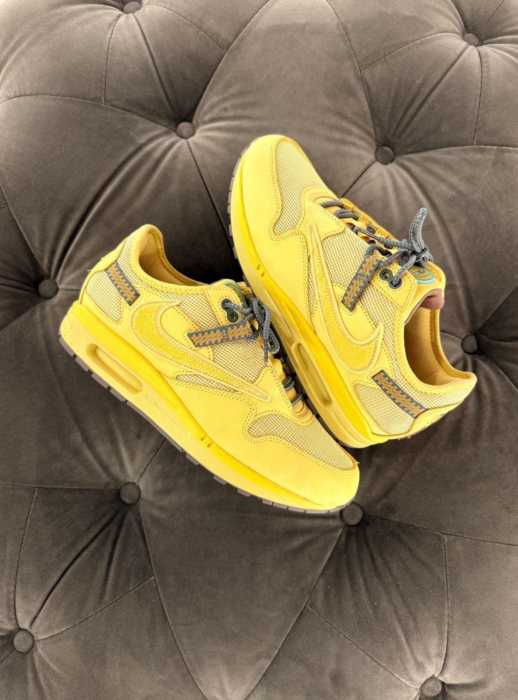 Nike Air Max 1 Travis Scott Cactus Jack Saturn Gold - Sneakers Usate | ResellZone