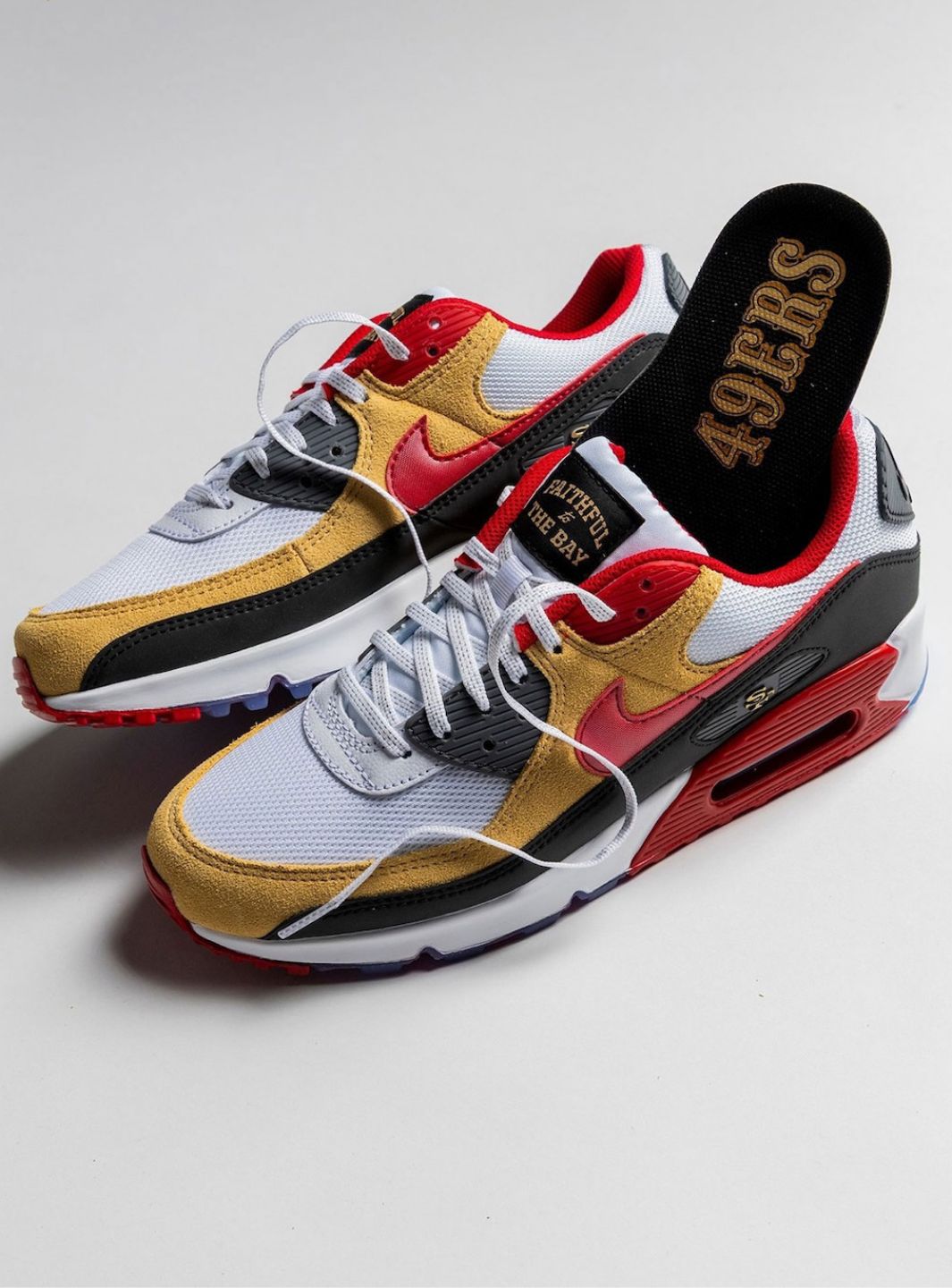 Nike Air Max 90 San Francisco 49ers - II7588-100 | ResellZone