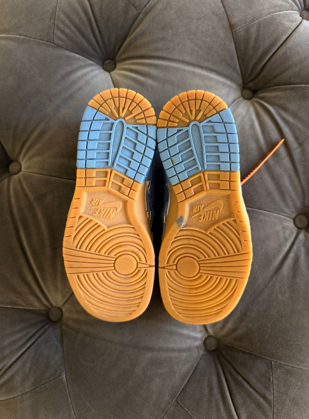 Nike Air Rubber Dunk Off-White UNC - Sneakers Usate | ResellZone
