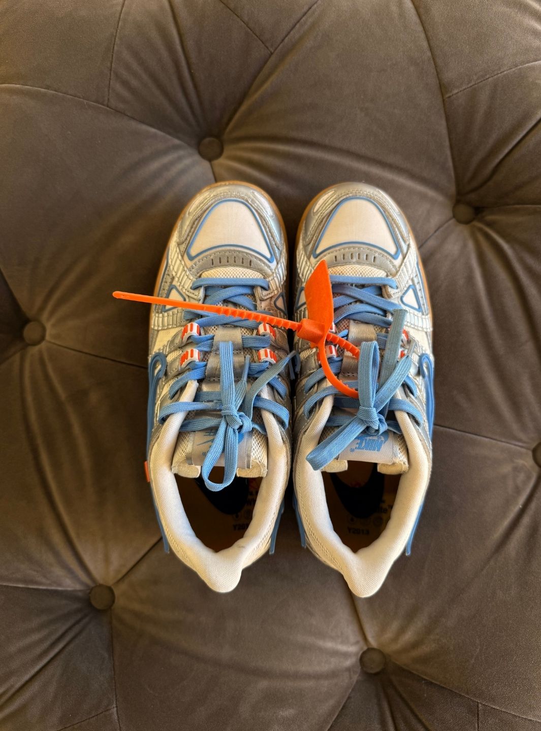 Nike Air Rubber Dunk Off-White UNC - Sneakers Usate | ResellZone
