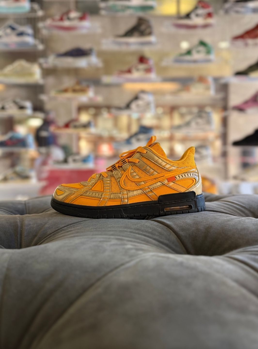 Nike Air Rubber Dunk Off-White University Gold - Sneakers Usate | ResellZone