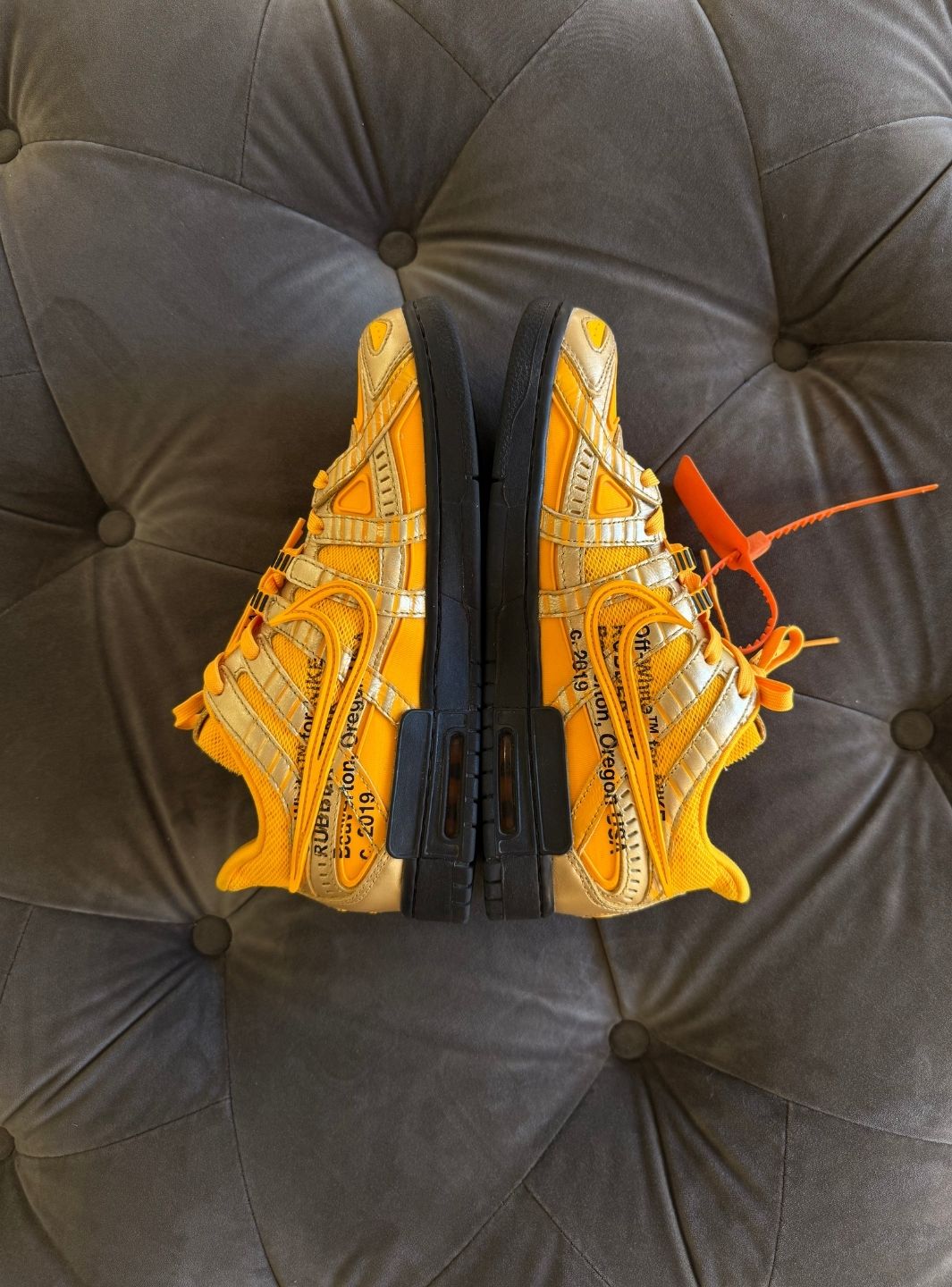 Nike Air Rubber Dunk Off-White University Gold - Sneakers Usate | ResellZone