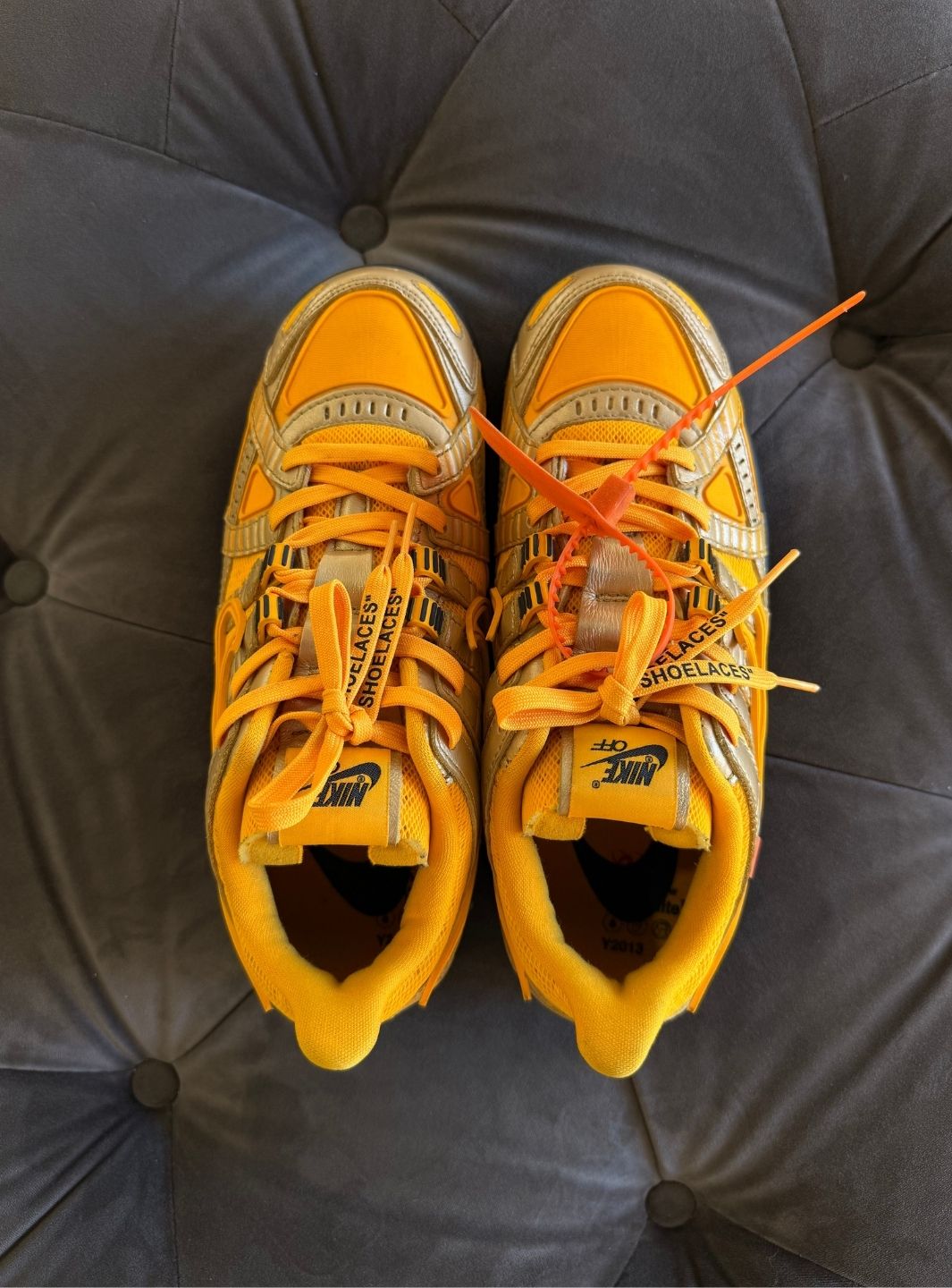 Nike Air Rubber Dunk Off-White University Gold - Sneakers Usate | ResellZone