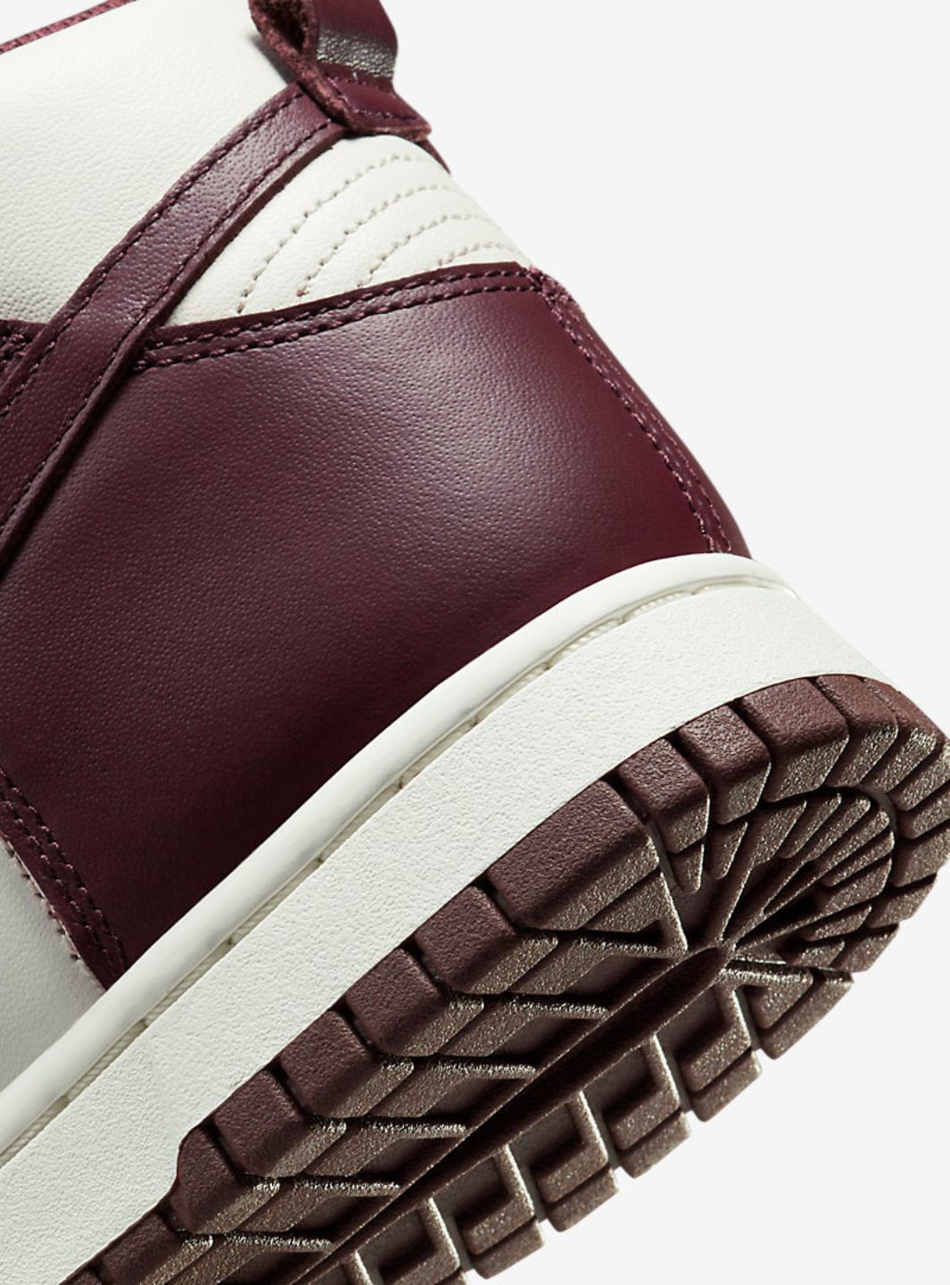 Nike Dunk High Burgundy Crush - DD1869-601 | ResellZone