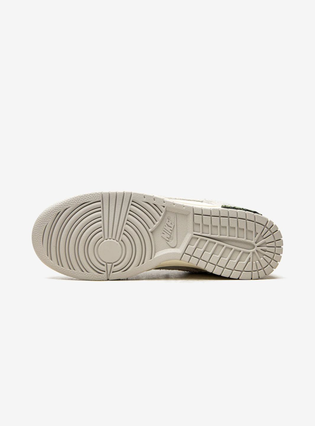 Nike Dunk Low Off-White Lot 32 - DJ0950-104 | ResellZone