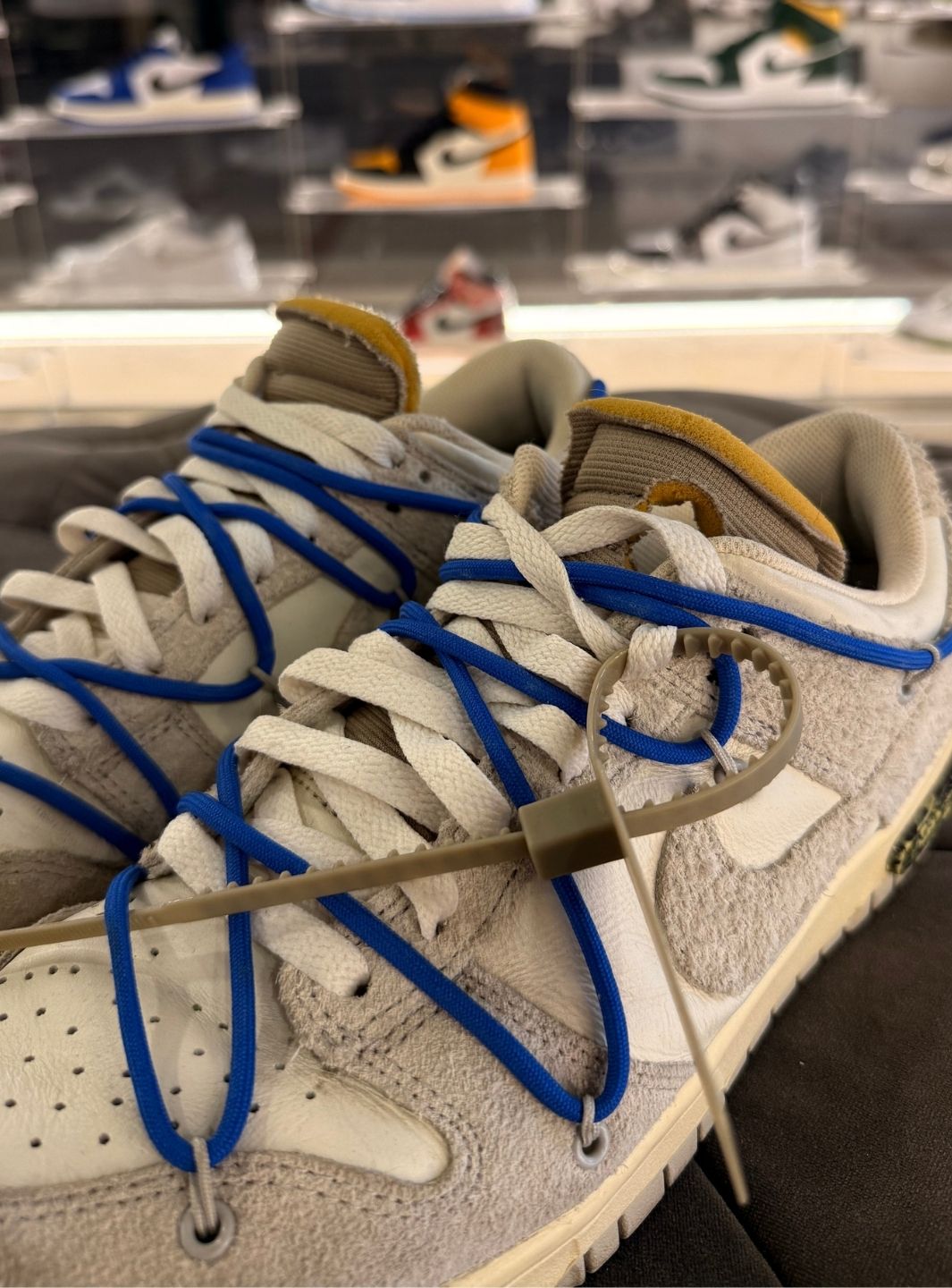 Nike Dunk Low Off-White Lot 32 - Sneakers Usate | ResellZone