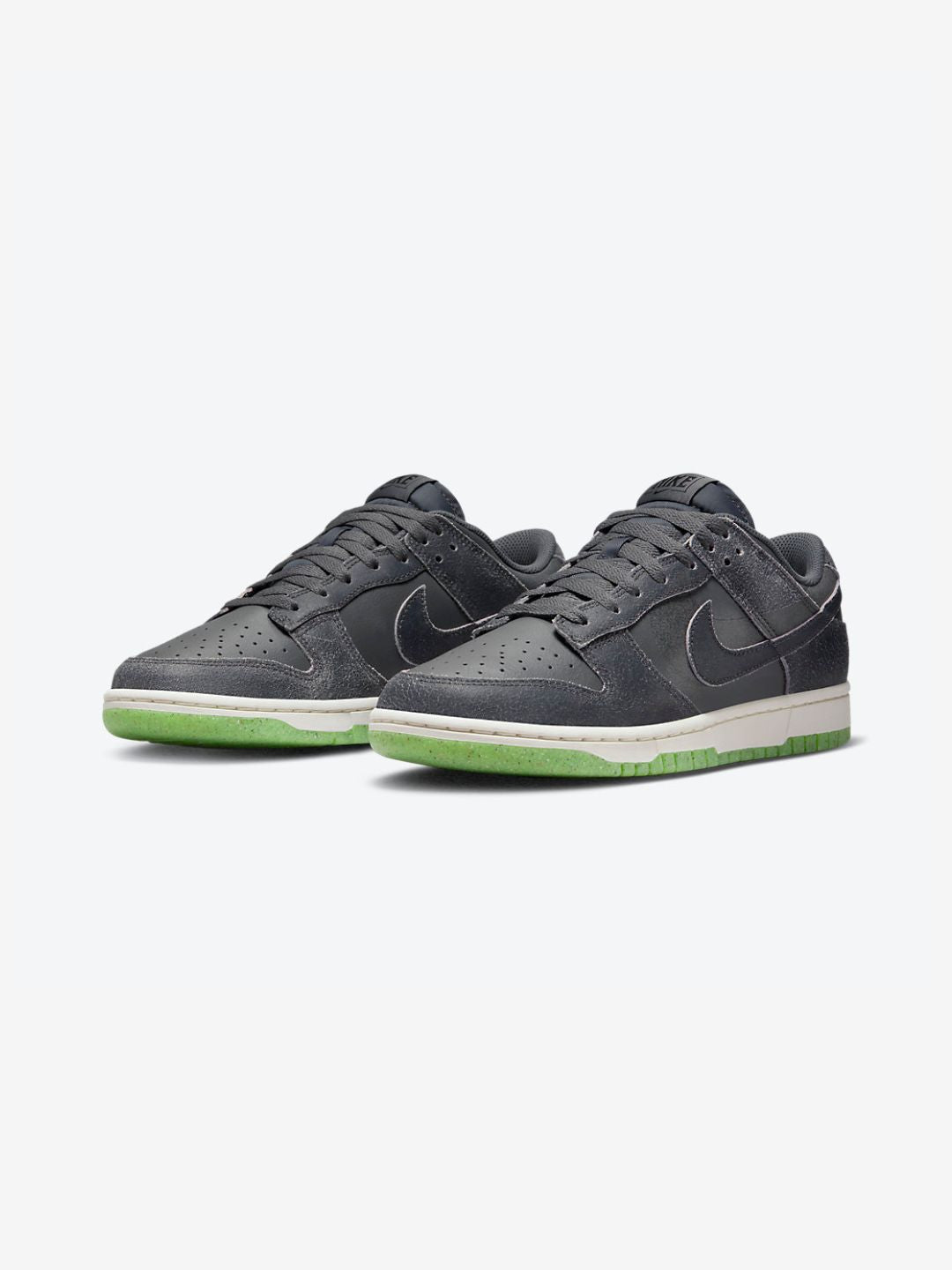 Nike Dunk Low Retro PRM Halloween (2022) - DQ7681-001 | ResellZone