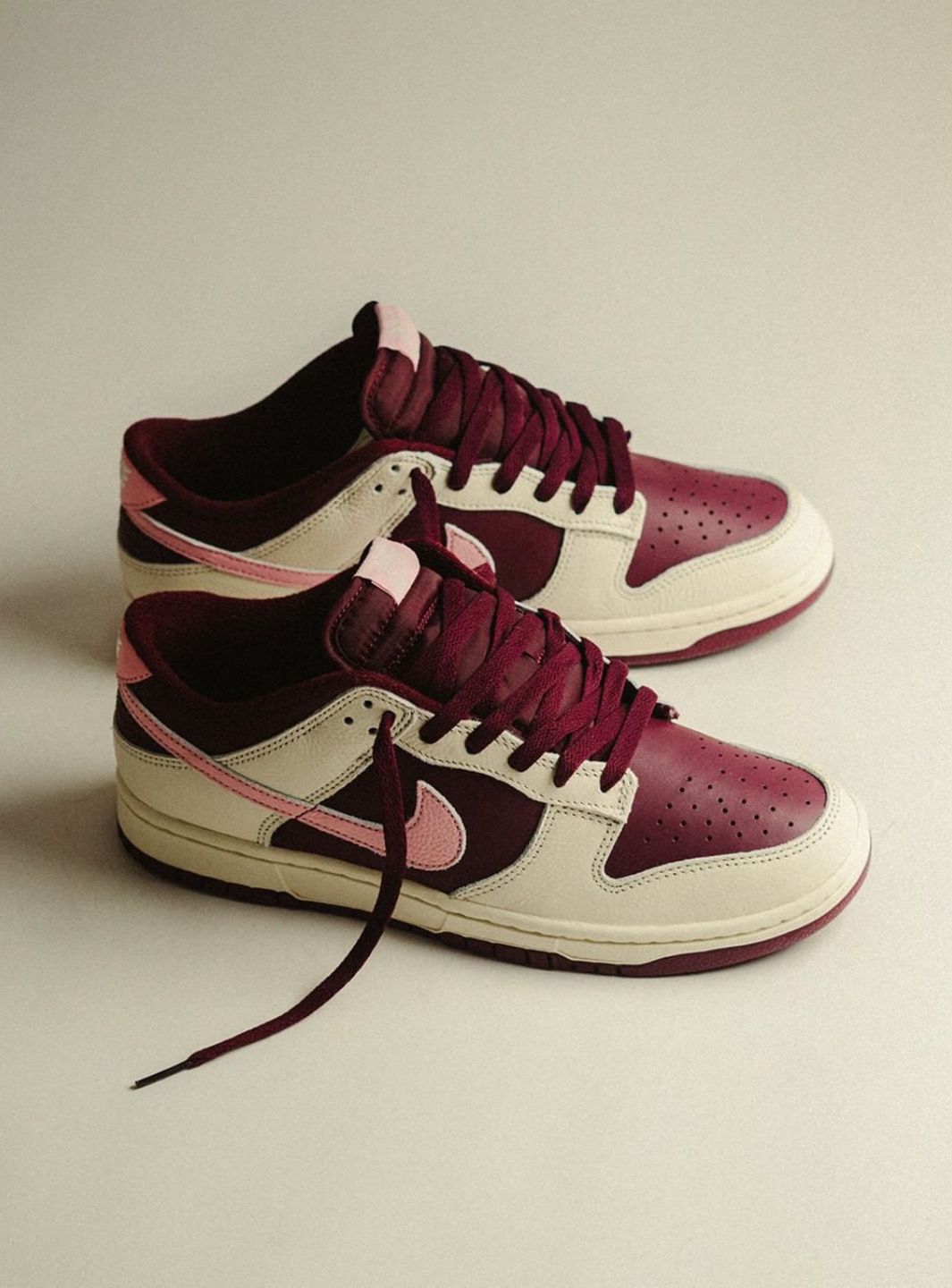 Nike Dunk Low Retro PRM Valentine's Day (2023) - DR9705-100 | ResellZone