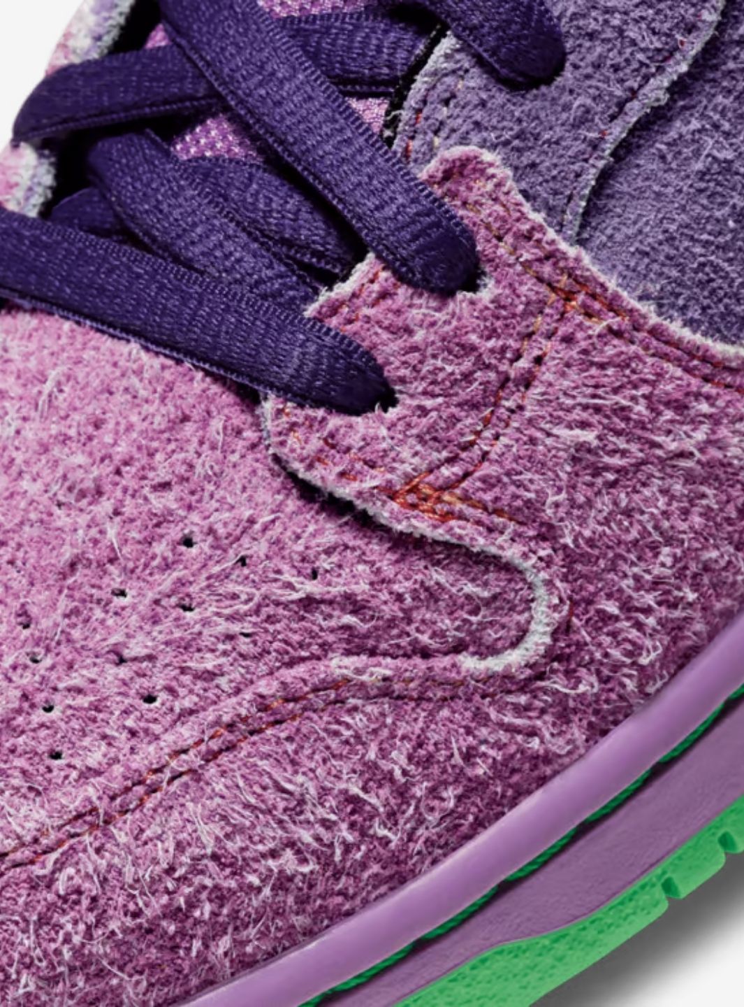 Nike SB Dunk High Reverse Skunk 420 - CW9971-500 | ResellZone