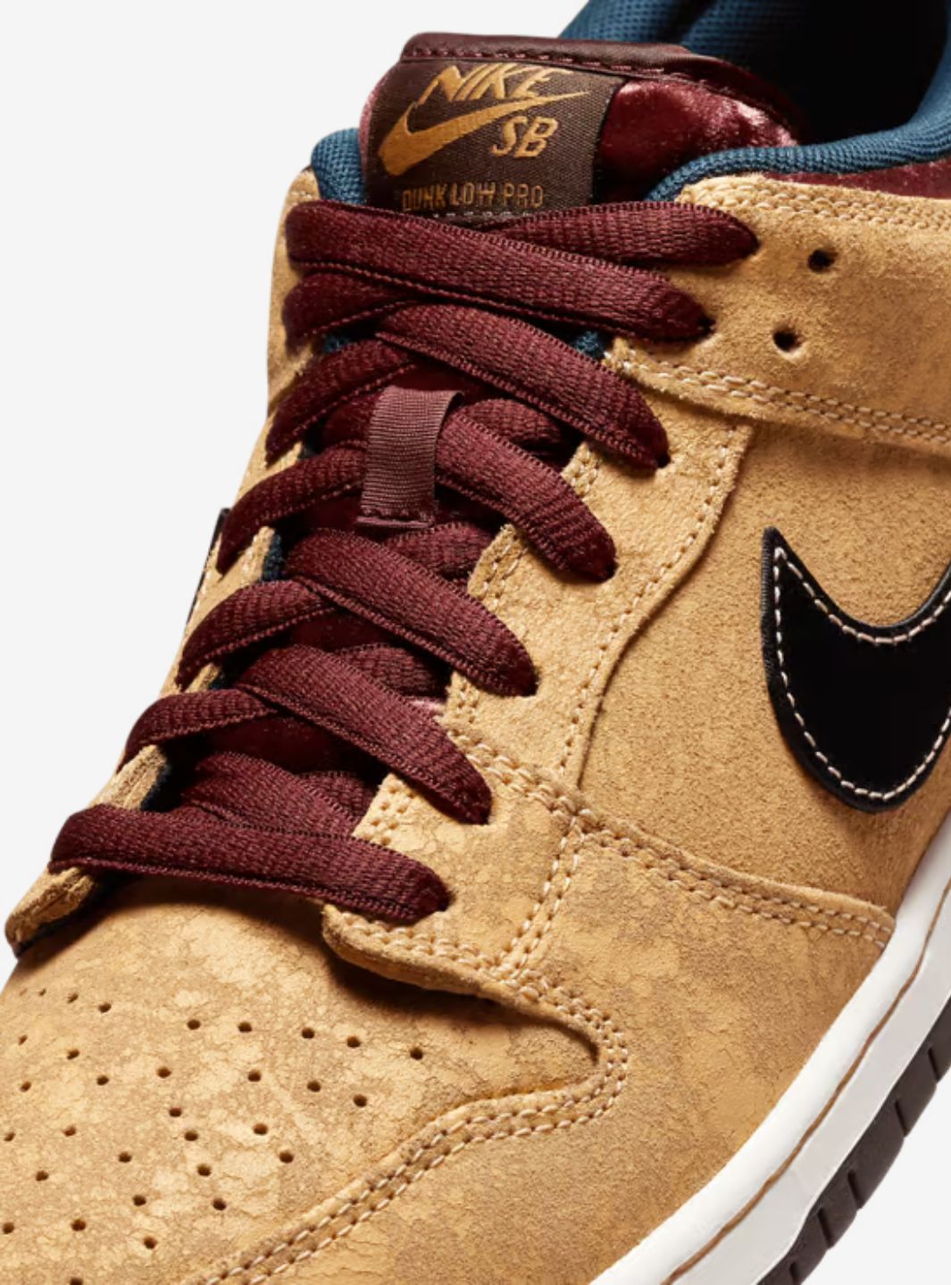 Nike SB Dunk Low City of Cinema - FZ1278-200 | ResellZone