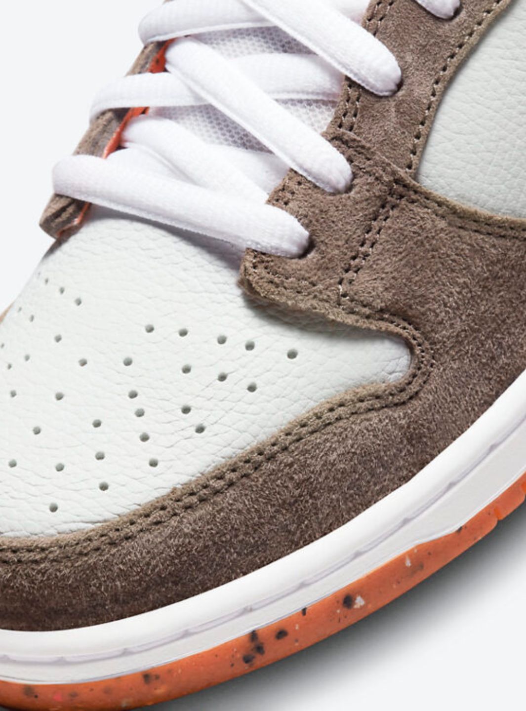 Nike SB Dunk Low Crushed D.C. - DH7782-001 | ResellZone