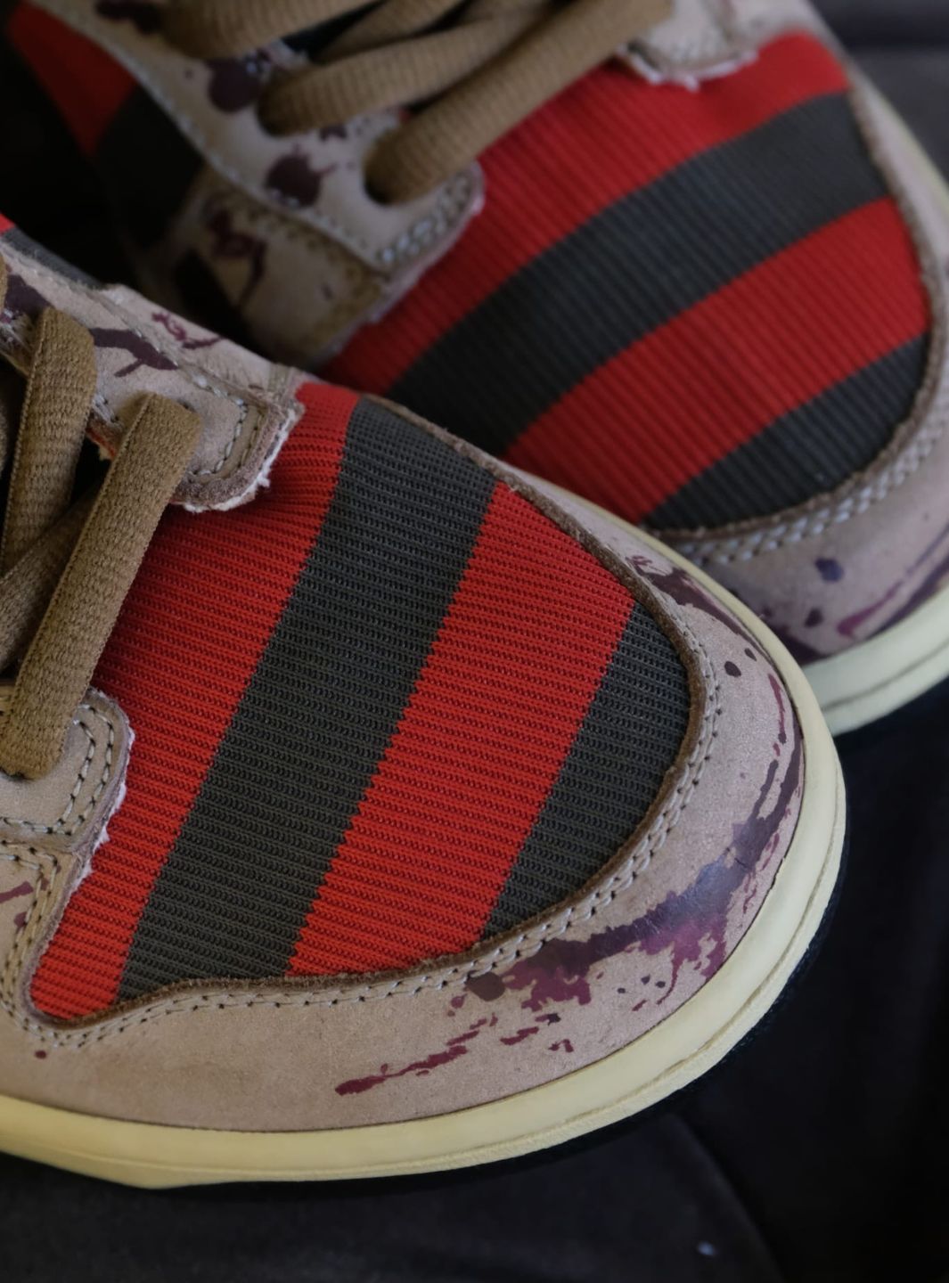 Nike SB Dunk Low Freddy Krueger - 313170-202 | ResellZone