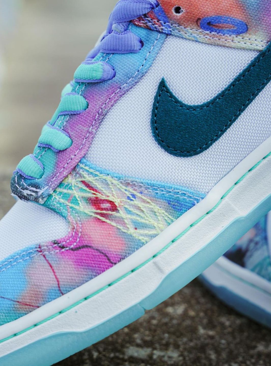 Nike SB Dunk Low Futura Laboratories Bleached Aqua HF6061-400