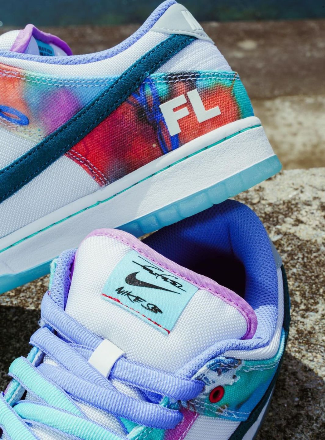 Nike SB Dunk Low Futura Laboratories Bleached Aqua -  HF6061-400 | ResellZone