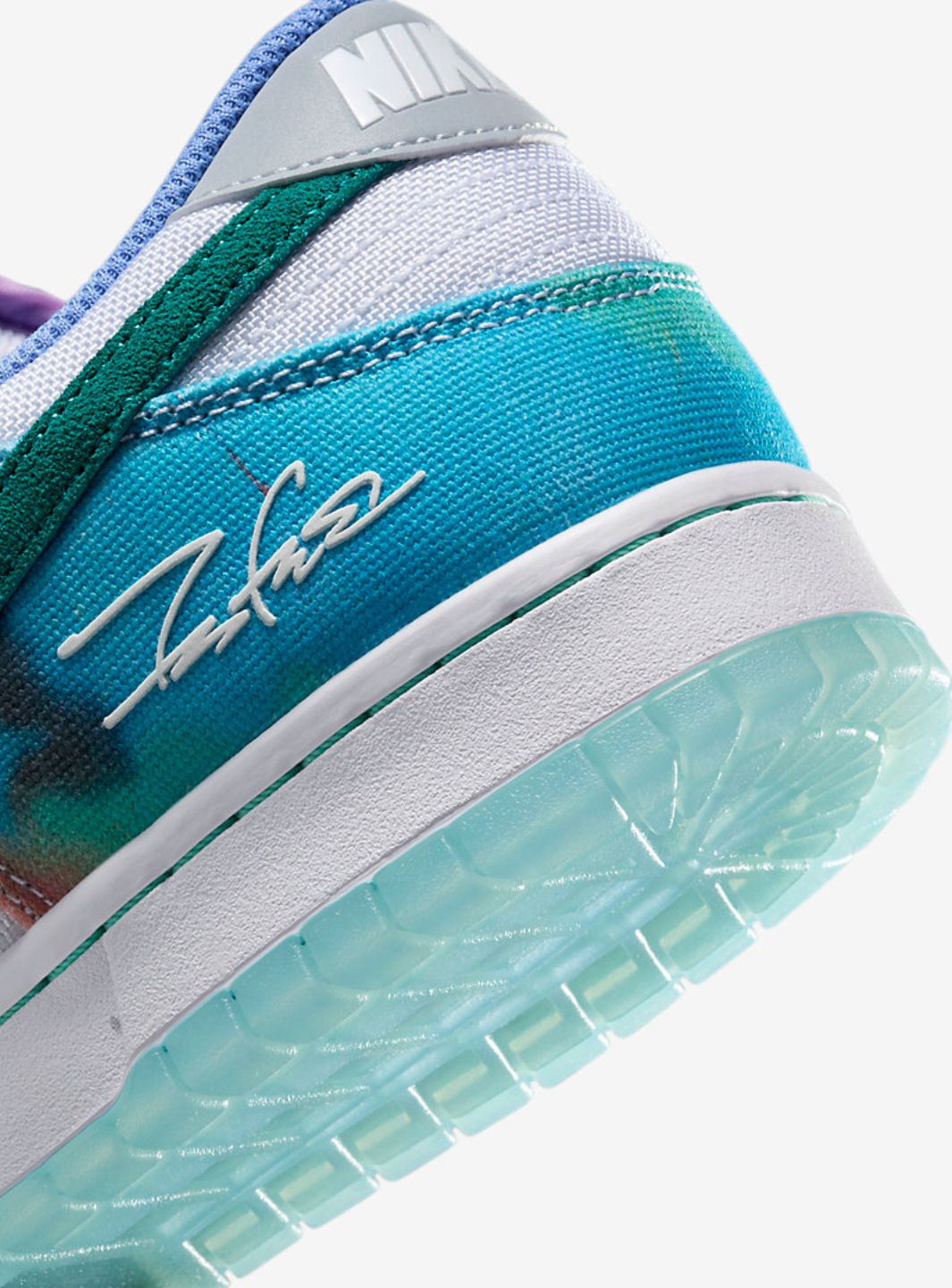Nike SB Dunk Low Futura Laboratories Bleached Aqua -  HF6061-400 | ResellZone