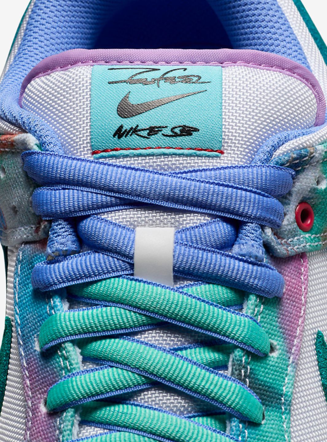 Nike SB Dunk Low Futura Laboratories Bleached Aqua -  HF6061-400 | ResellZone