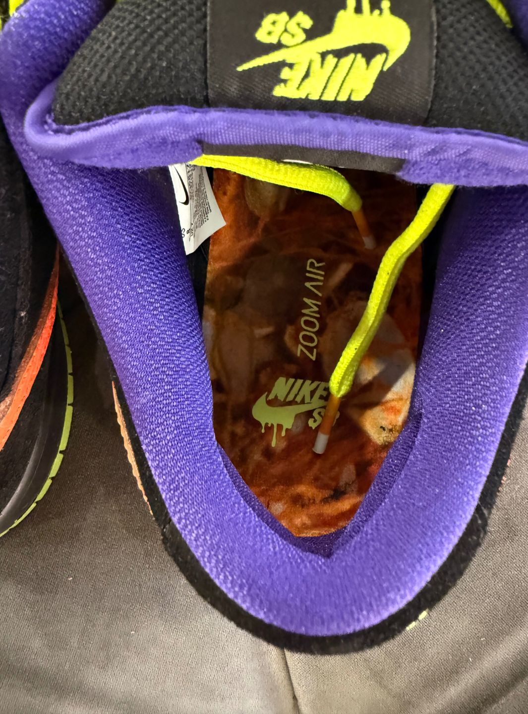 Nike SB Dunk Low Night of Mischief Halloween - Sneakers Usate | ResellZone