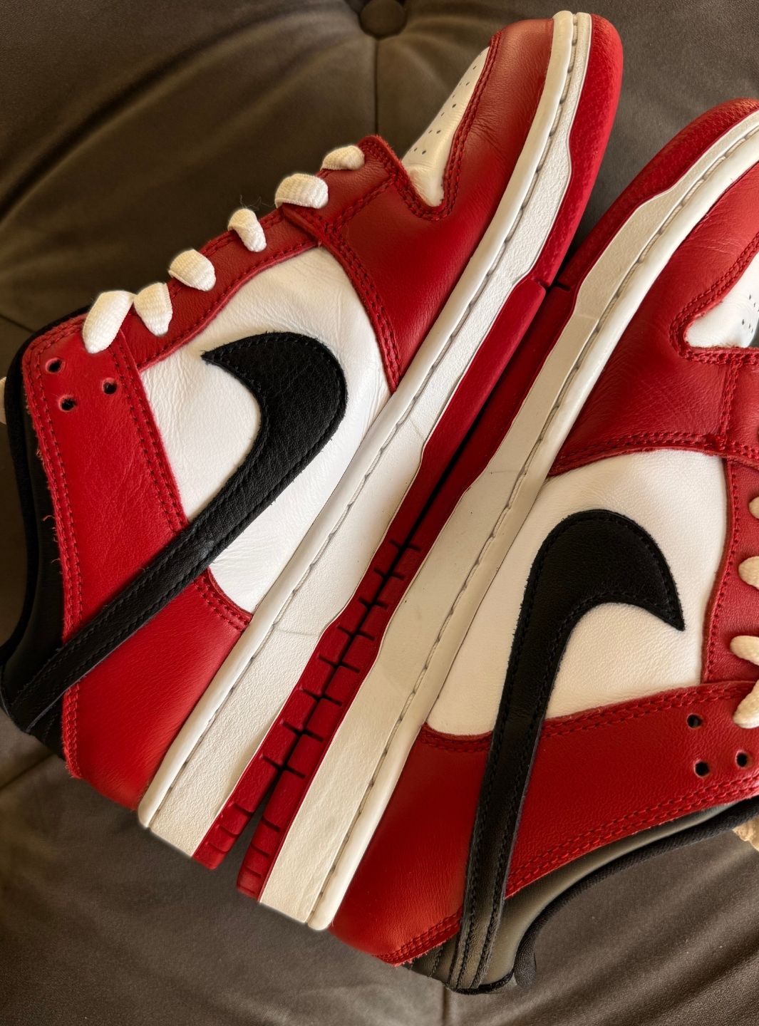 Nike SB Dunk Low Pro J-Pack Chicago - Sneakers Usate | ResellZone