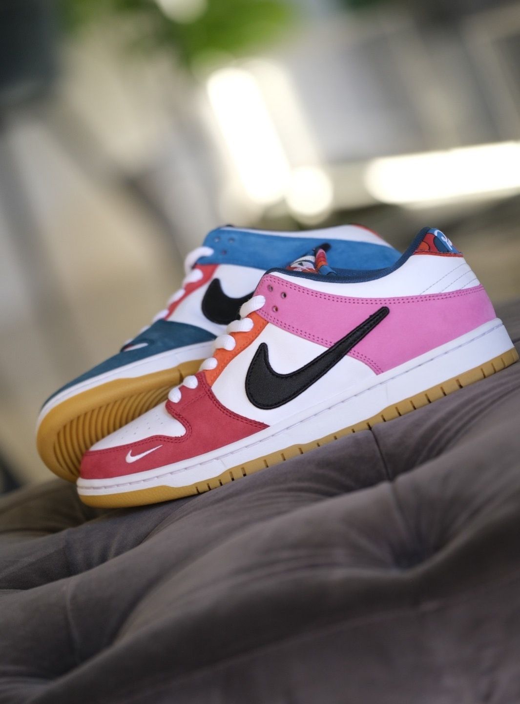 Nike SB Dunk Low Pro QS Parra (Friends & Family) (2021) - DH7695-100 | ResellZone