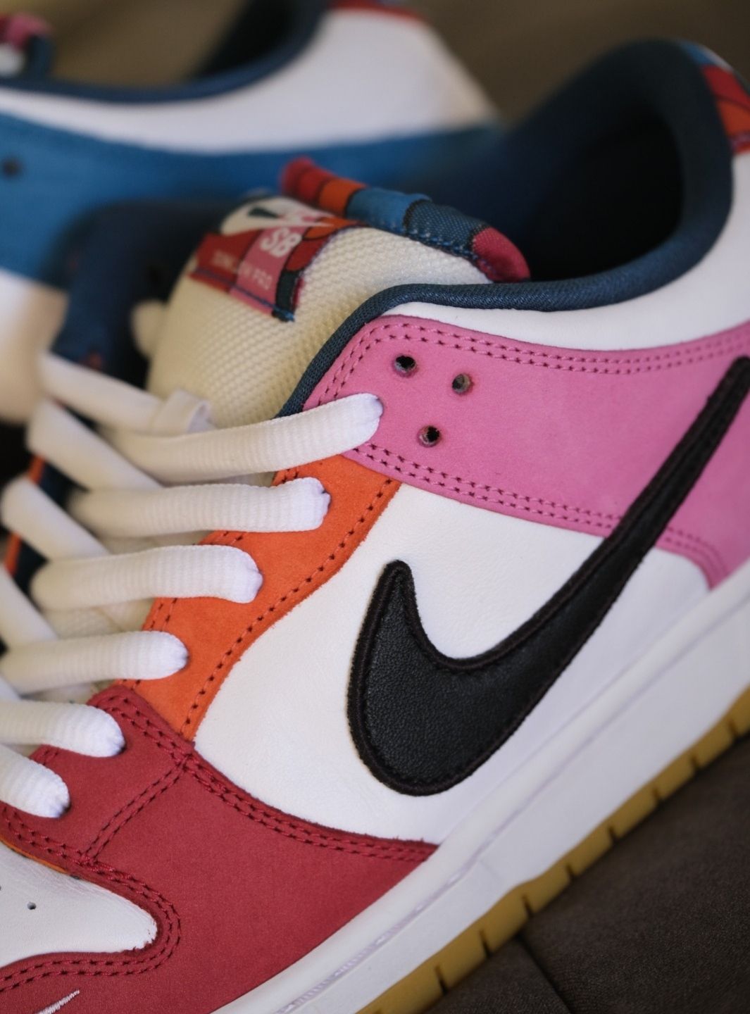 Nike SB Dunk Low Pro QS Parra (Friends & Family) (2021) - DH7695-100 | ResellZone