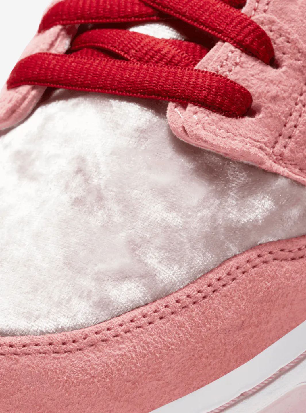 Nike SB Dunk Low StrangeLove Skateboards - CT2552-800 | ResellZone