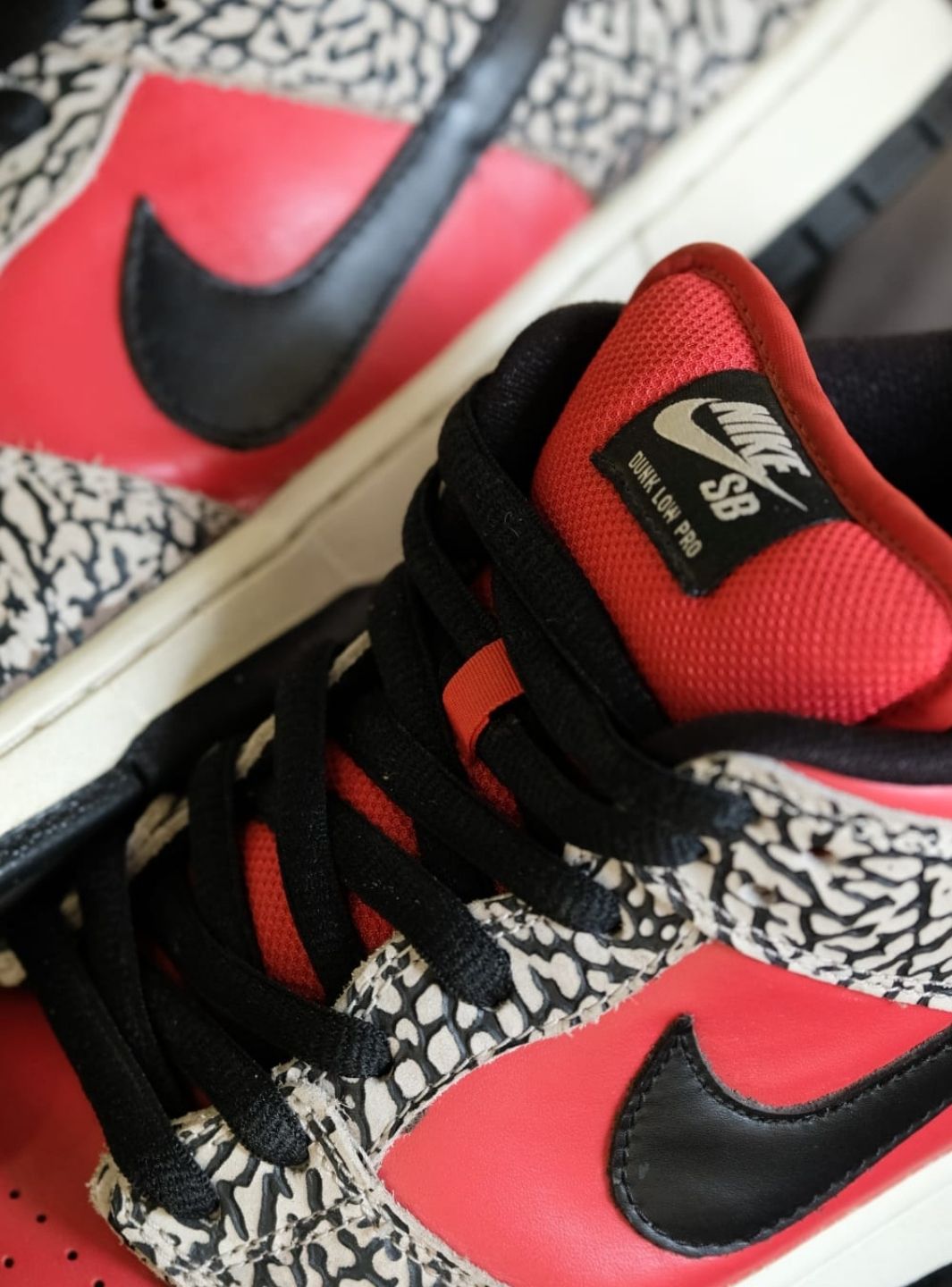 Nike SB Dunk Low Supreme Red Cement (2012) - 313170-600 | ResellZone