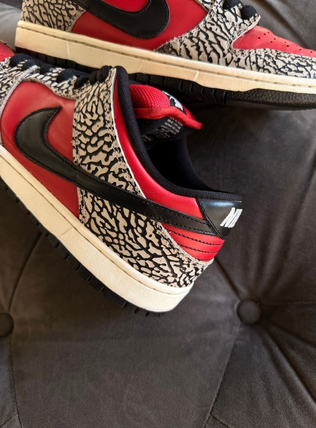 Nike SB Dunk Low Supreme Red Cement (2012) - Sneakers Usate | ResellZone