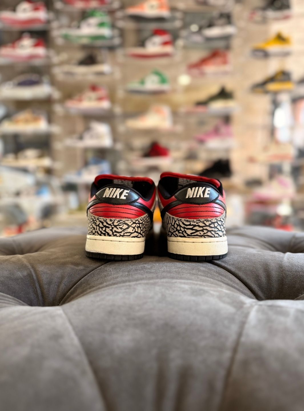 Nike SB Dunk Low Supreme Red Cement (2012) - Sneakers Usate | ResellZone