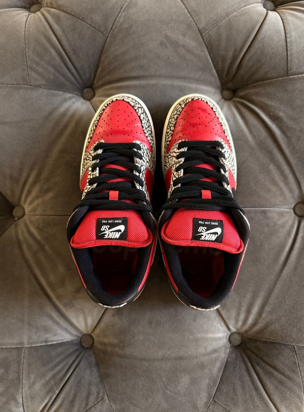 Nike SB Dunk Low Supreme Red Cement (2012) - Sneakers Usate | ResellZone