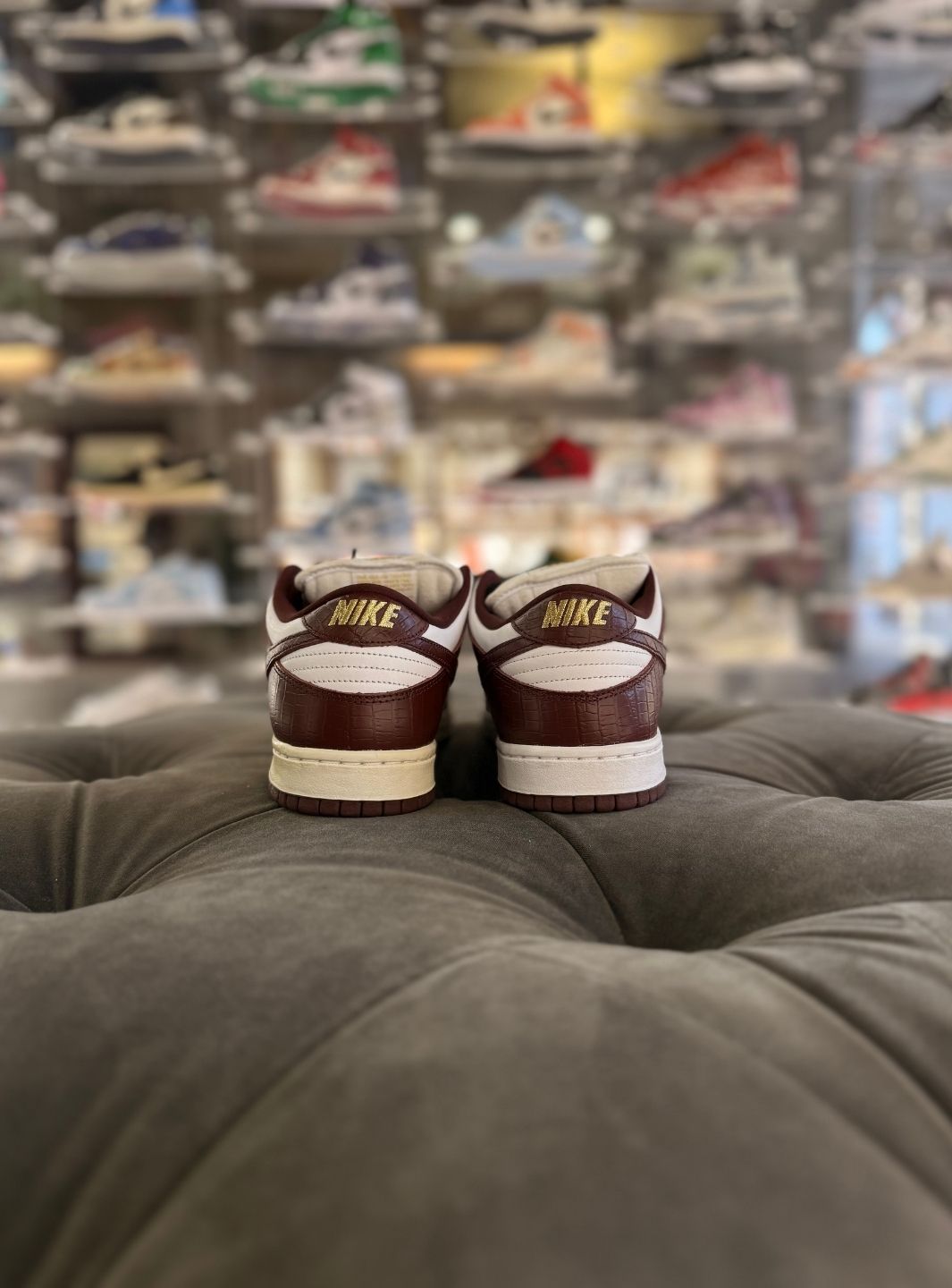 nike sb dunk low supreme stars barkroot brown