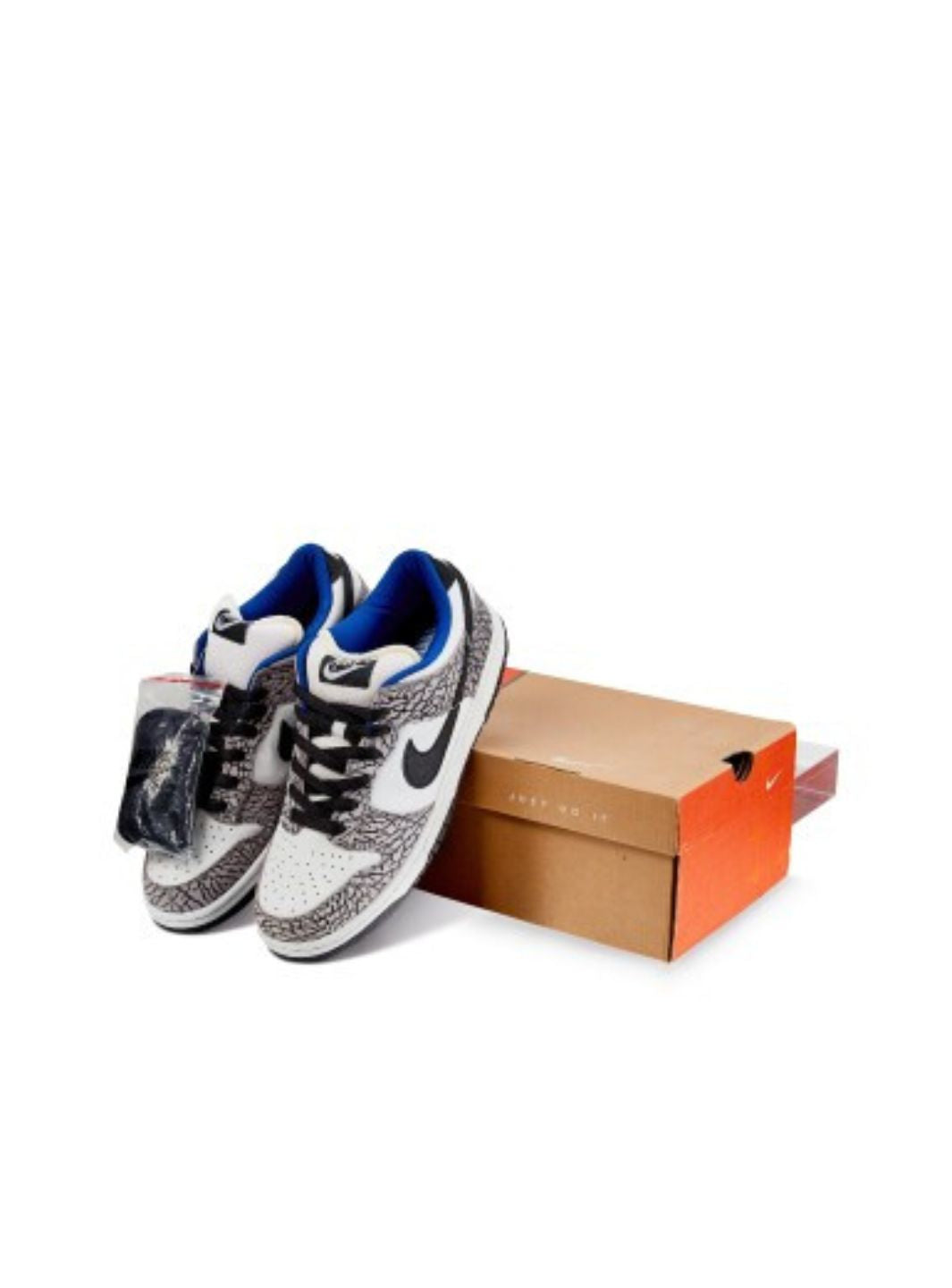 Nike SB Dunk Low Supreme White Cement (2002) - 304292-001 | ResellZone