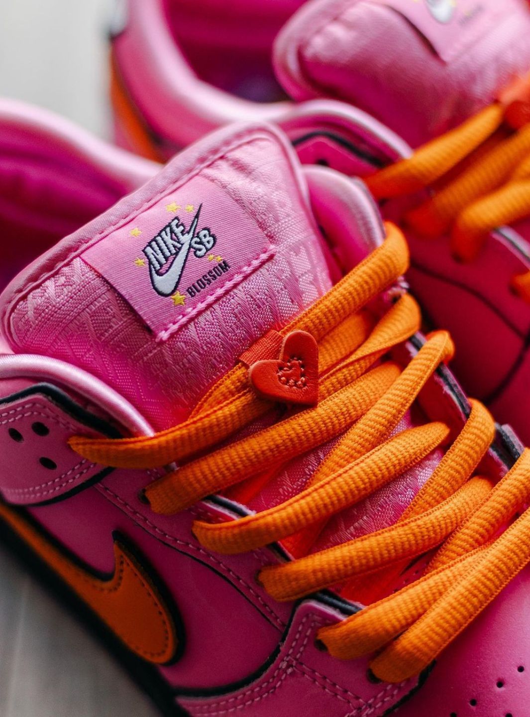 Nike SB Dunk Low The Powerpuff Girls Blossom - FD2631-600 | ResellZone