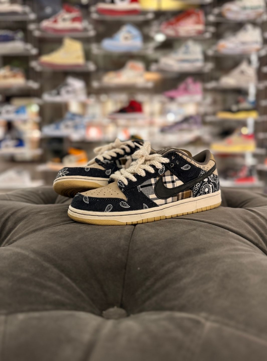 Nike SB Dunk Low Travis Scott - Sneakers Usate | ResellZone