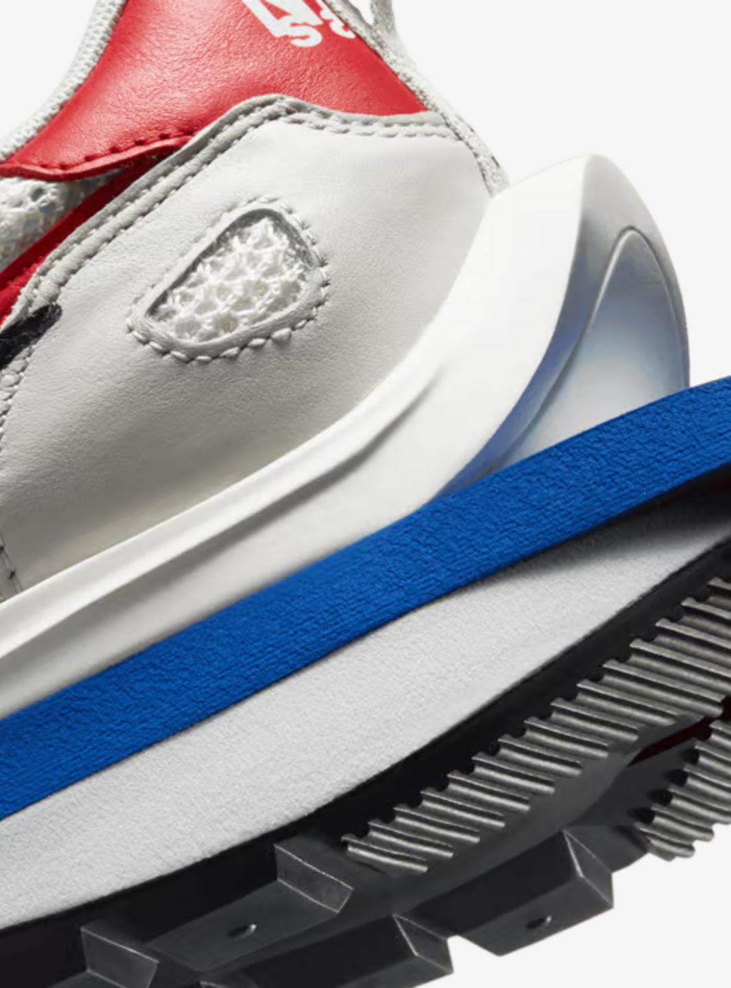 nike sacai waffle fuchsia